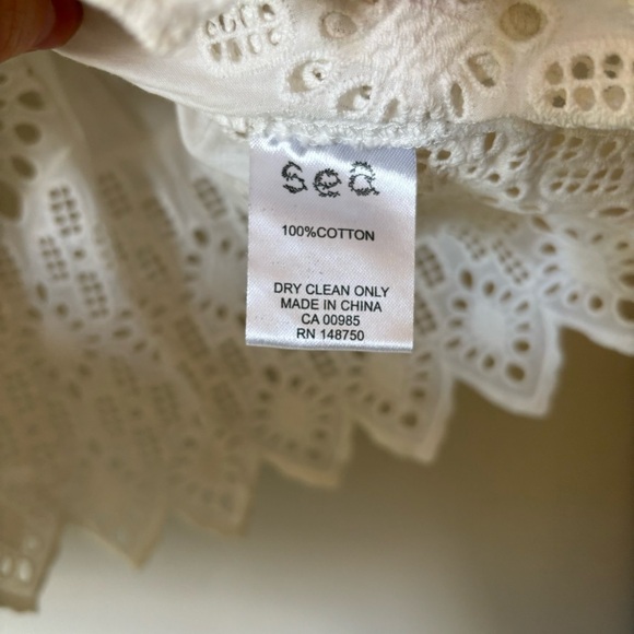 SEA NY White Eyelet Crochet V Neck Wrap Style Tank Top Peplum Sleeveless Sz 4 - Picture 3 of 4